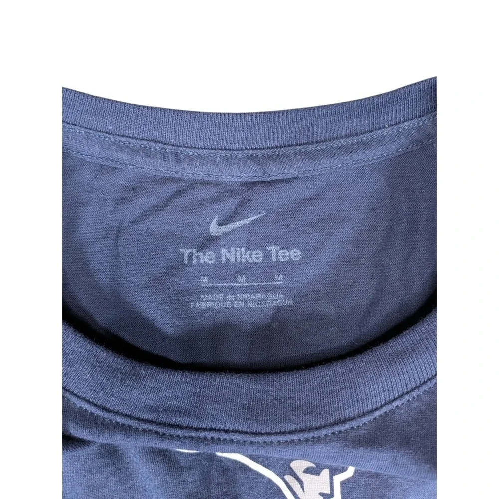 Nike New England Patriots Mac Jones 10 NFL T-Shirt Mens Medium Navy Blue N199